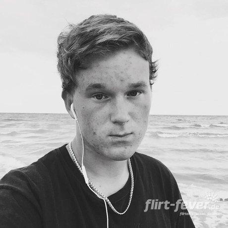 Willjessy aus Berlin sucht Männer zum Flirten, chatten und Freunde ...