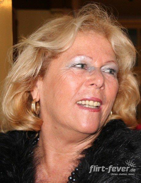 Single frauen facebook in kassel Single frauen facebook in kassel