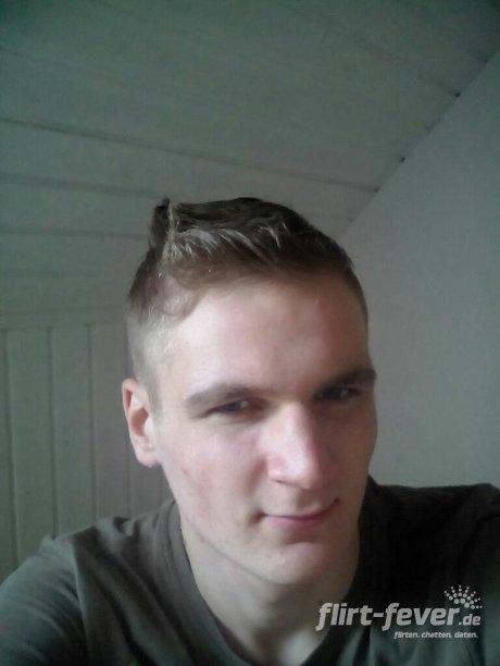 Widder mann flirt