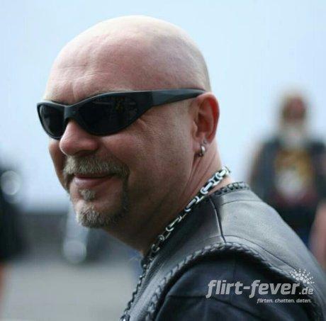 Profil online aus mann 45