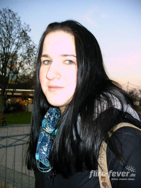 Icq frau sucht mann